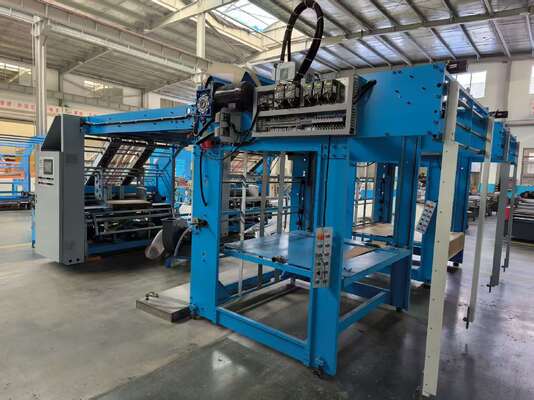 স্বয়ংক্রিয় হাই স্পিড ফ্লুট ল্যামিনেটর ল্যামিনেটিং মেশিন জন্য corrugated কার্ডবোর্ড Lamination লিথো ল্যামিনেটর