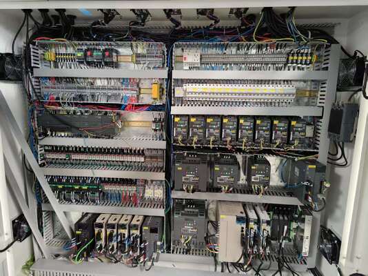 স্বয়ংক্রিয় হাই স্পিড ফ্লুট ল্যামিনেটর ল্যামিনেটিং মেশিন 200m / মিনিট গতির সাথে corrugated কার্ডবোর্ডের জন্য