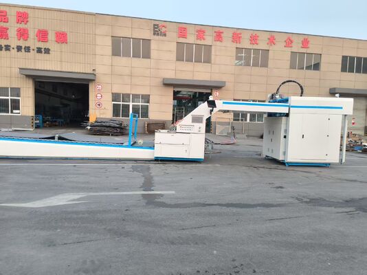 হাই স্পিড ফ্লুট ল্যামিনেটর মেশিন কার্ডন বক্স তৈরির প্রস্তাব দেয় কম আঠালো খরচ এবং কোন খাওয়ানোর চাপ কাঠামো