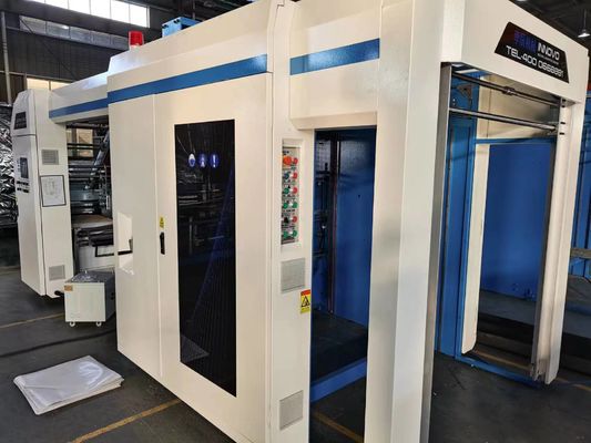 120-800gsm হাই স্পিড ফ্লুট ল্যামিনেটর মেশিন 1500x1500mm